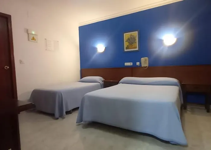 El Faisan C&r Hotel *