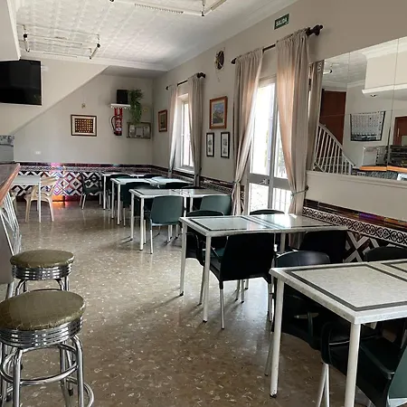 El Faisan C&r Hotel *