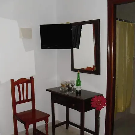El Faisan C&r Hotel *